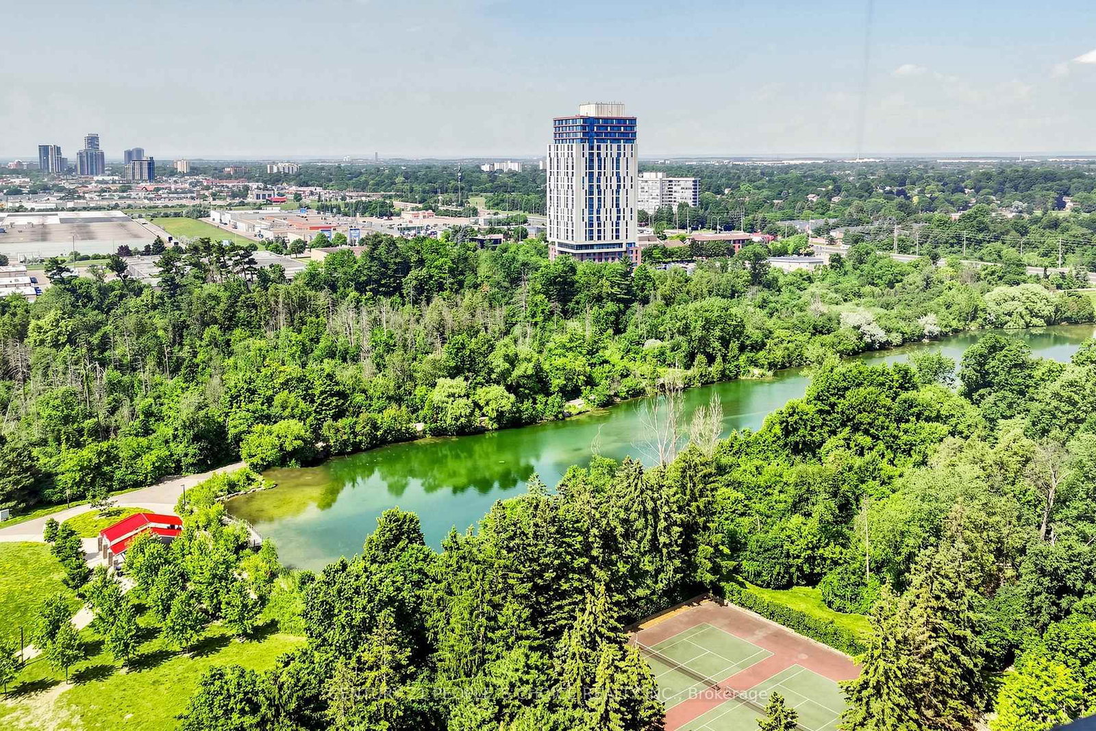 8 Lisa Brampton,ON L6T 4S6 — Photo 49