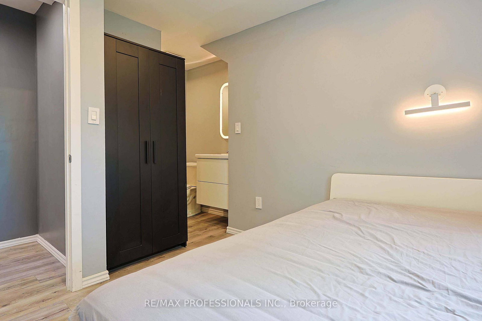 76 Macdonald Street • Toronto, ON photo 17