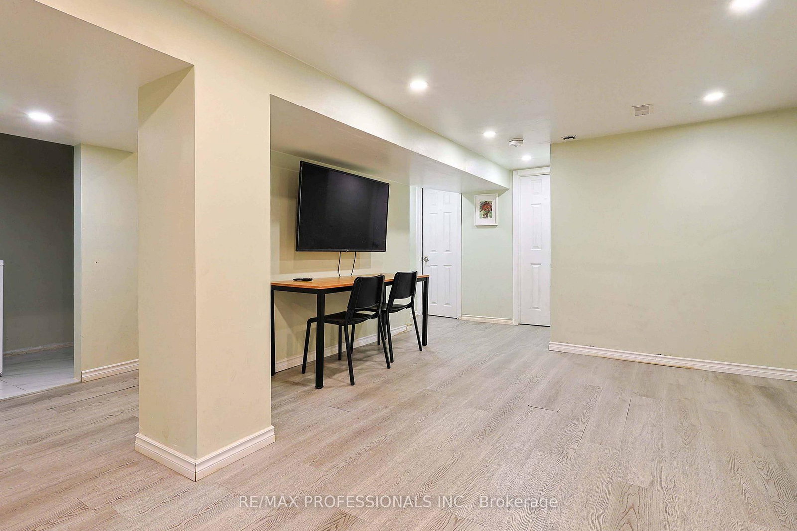 76 Macdonald Street • Toronto, ON photo 23