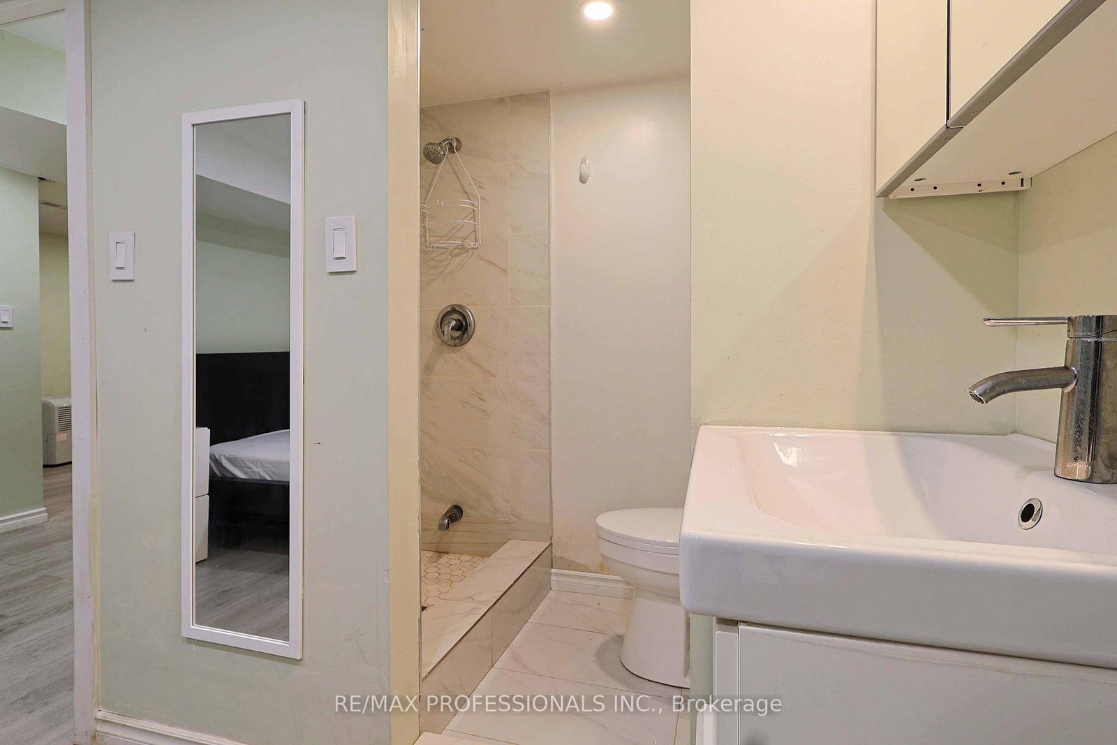 76 Macdonald Street • Toronto, ON photo 25