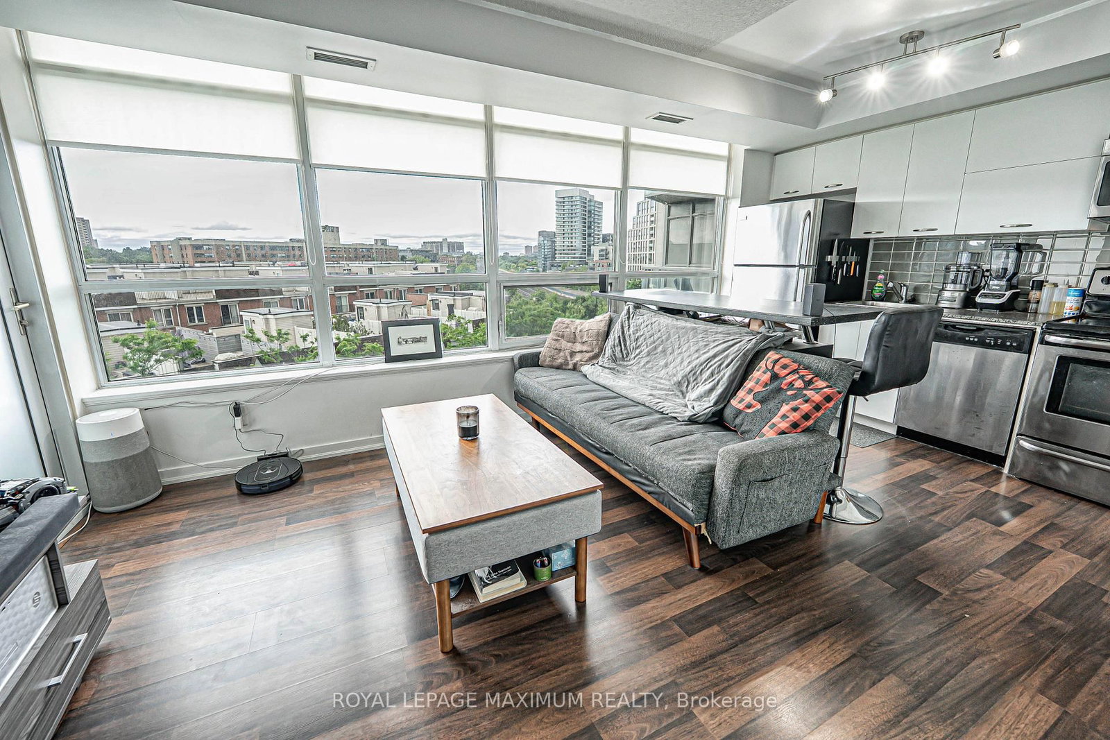 38 Joe Shuster Way • #617 • Toronto, ON photo 16