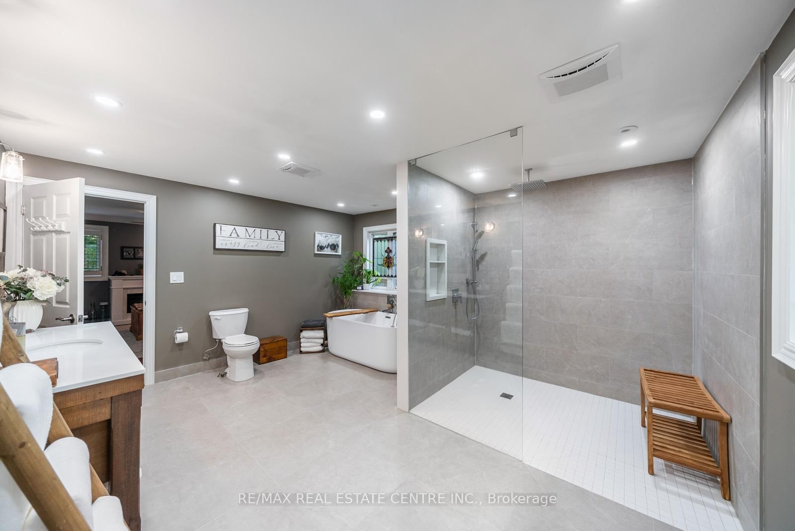 2 Cedar Drive • Caledon, ON photo 43