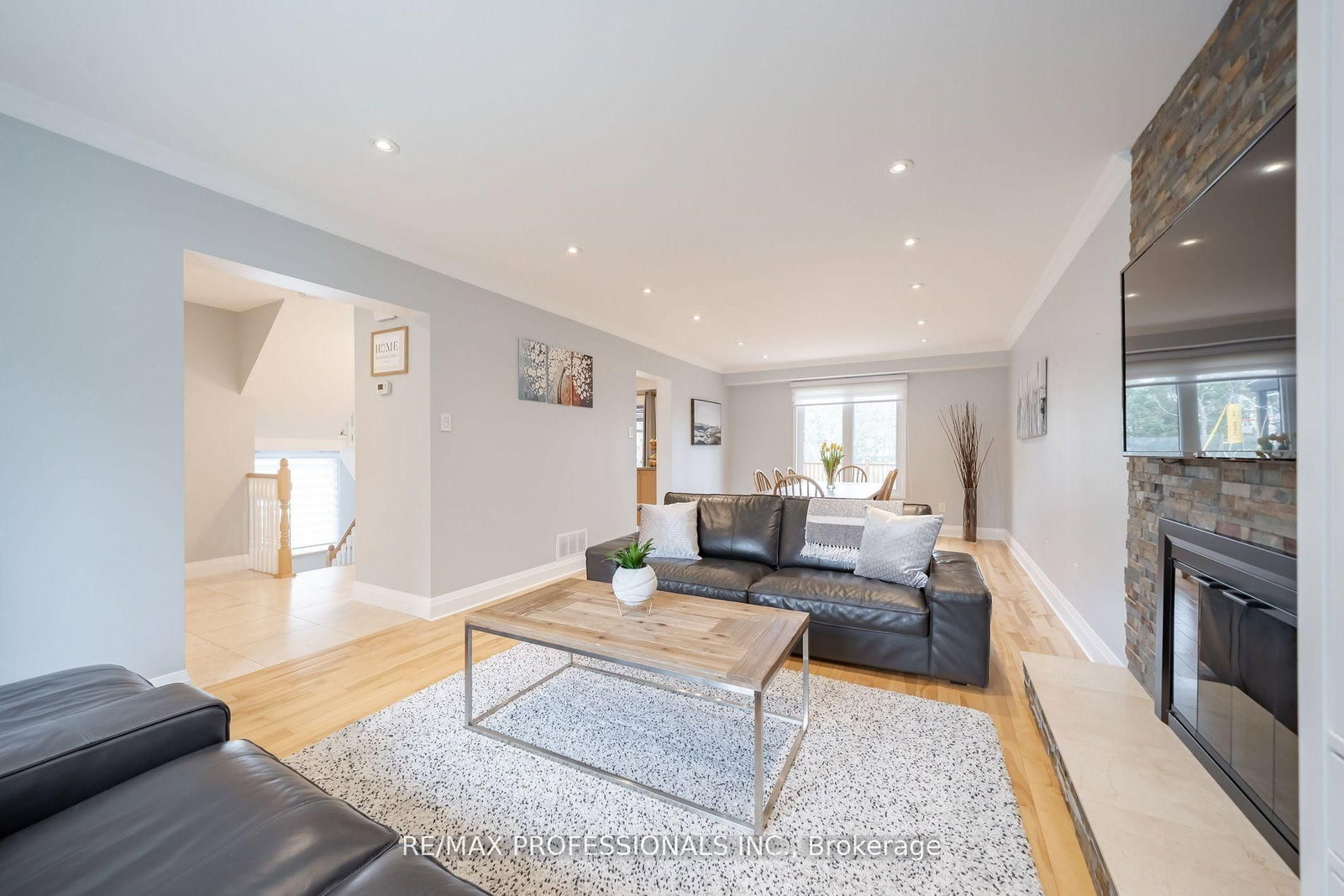 4199 Gayling Gardens • Mississauga, ON photo 6