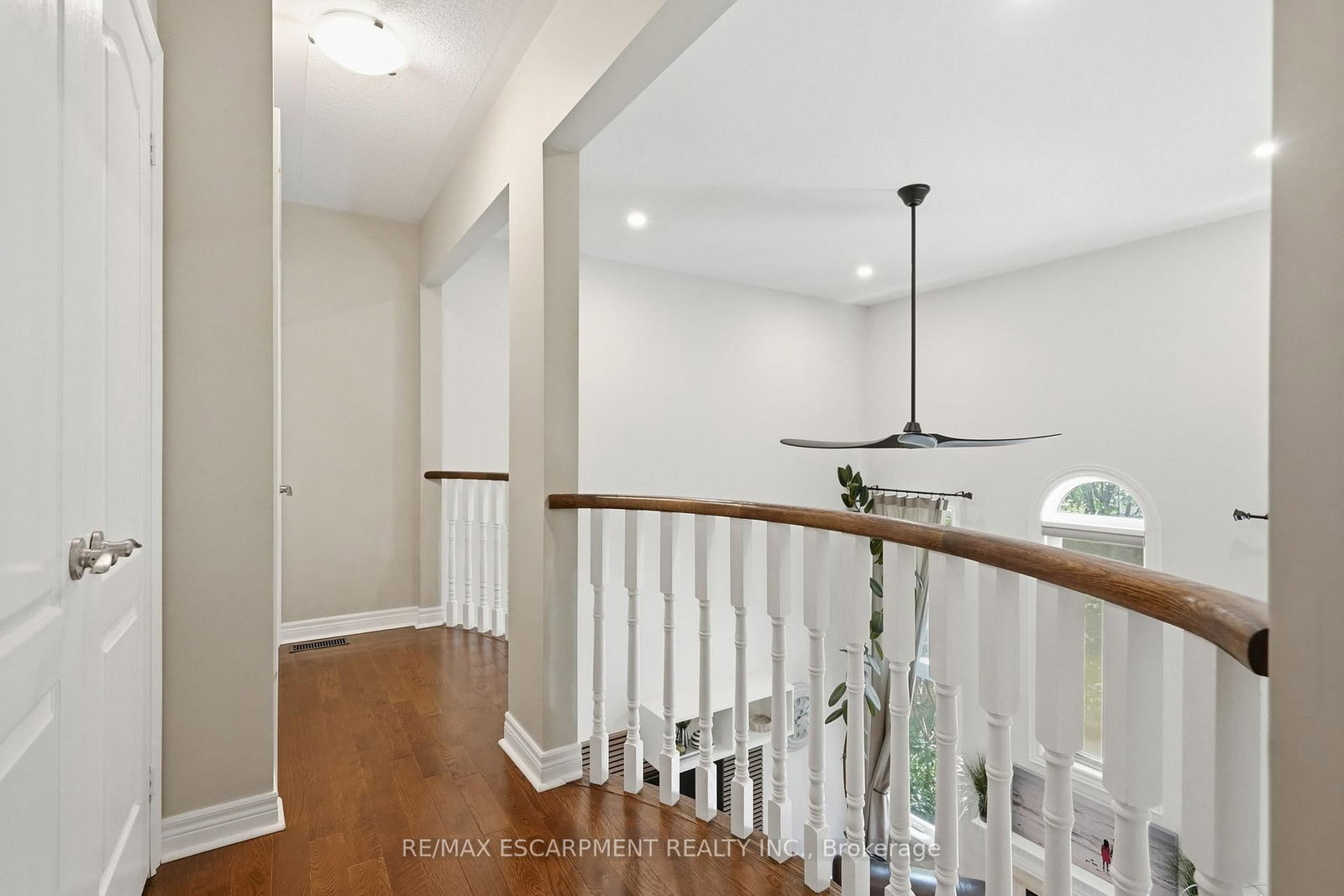 5347 Jameson Crescent • Burlington, ON photo 18