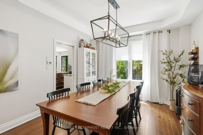 5347 Jameson Crescent • Burlington, ON photo 8