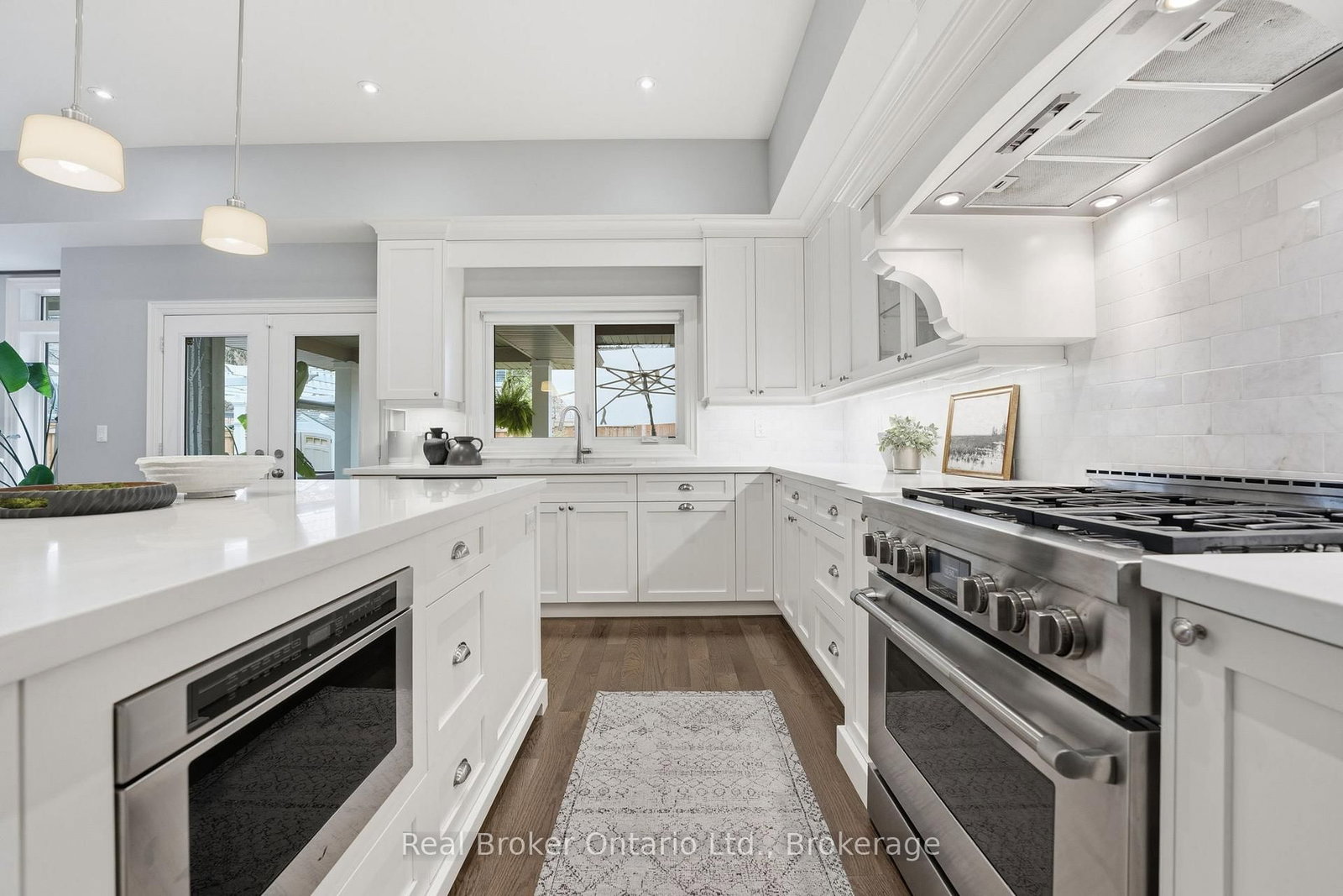 2541 Kate Common • Oakville, ON photo 14
