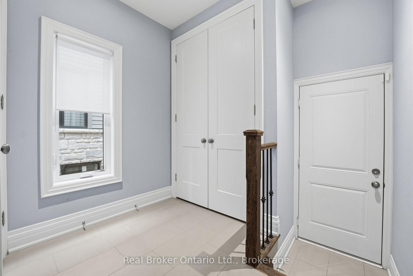 2541 Kate Common • Oakville, ON photo 16