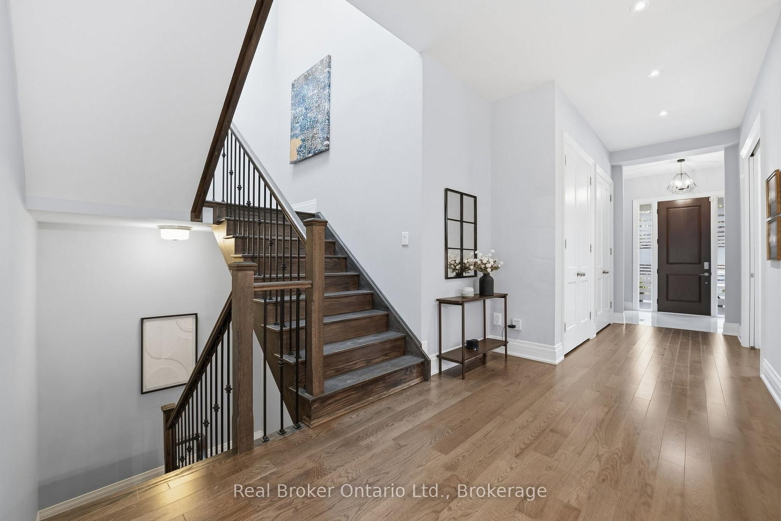 2541 Kate Common • Oakville, ON photo 18