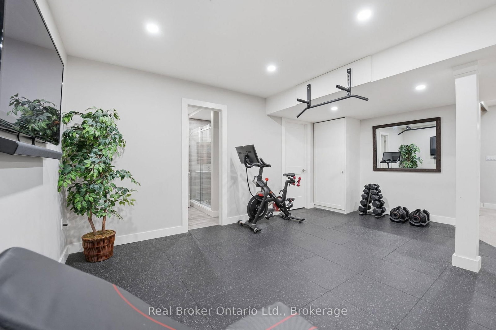 2541 Kate Common • Oakville, ON photo 39