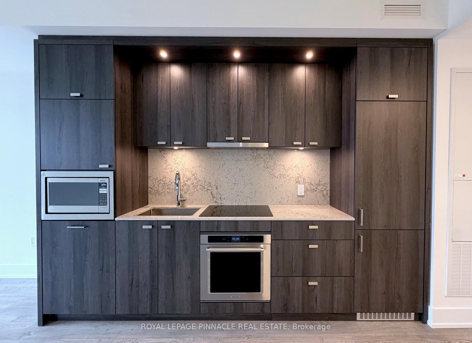 858 Dupont Street • #444 • Toronto, ON photo 4
