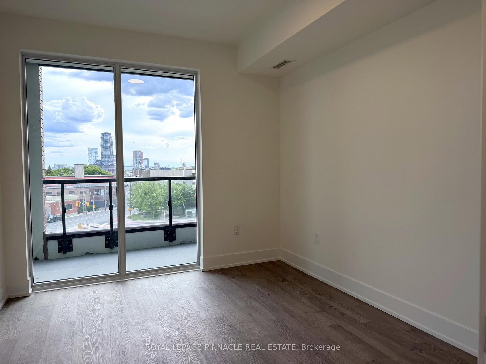 858 Dupont Street • #444 • Toronto, ON photo 9