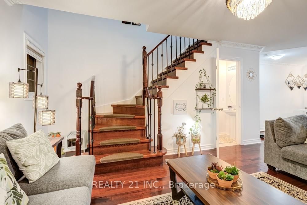 17 Rock Haven Lane • Brampton, ON photo 18