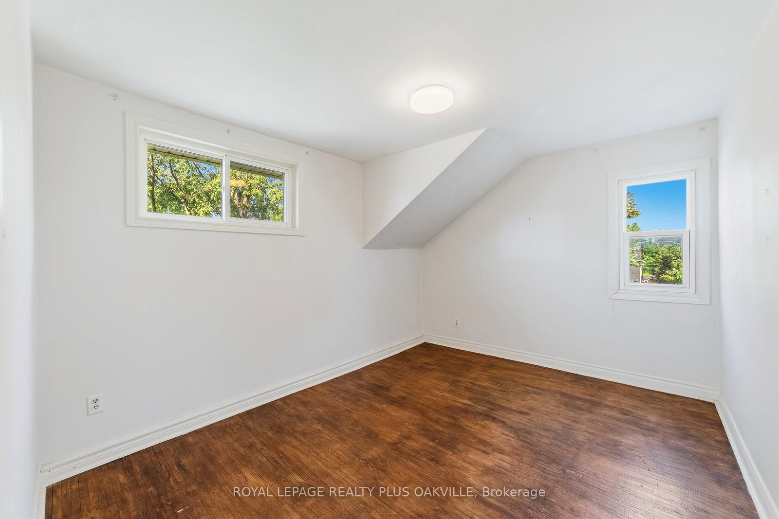 47 Stewart Street • Oakville, ON photo 19