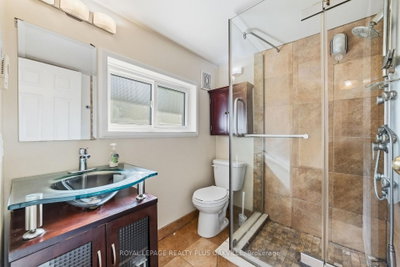 47 Stewart Street • Oakville, ON photo 9
