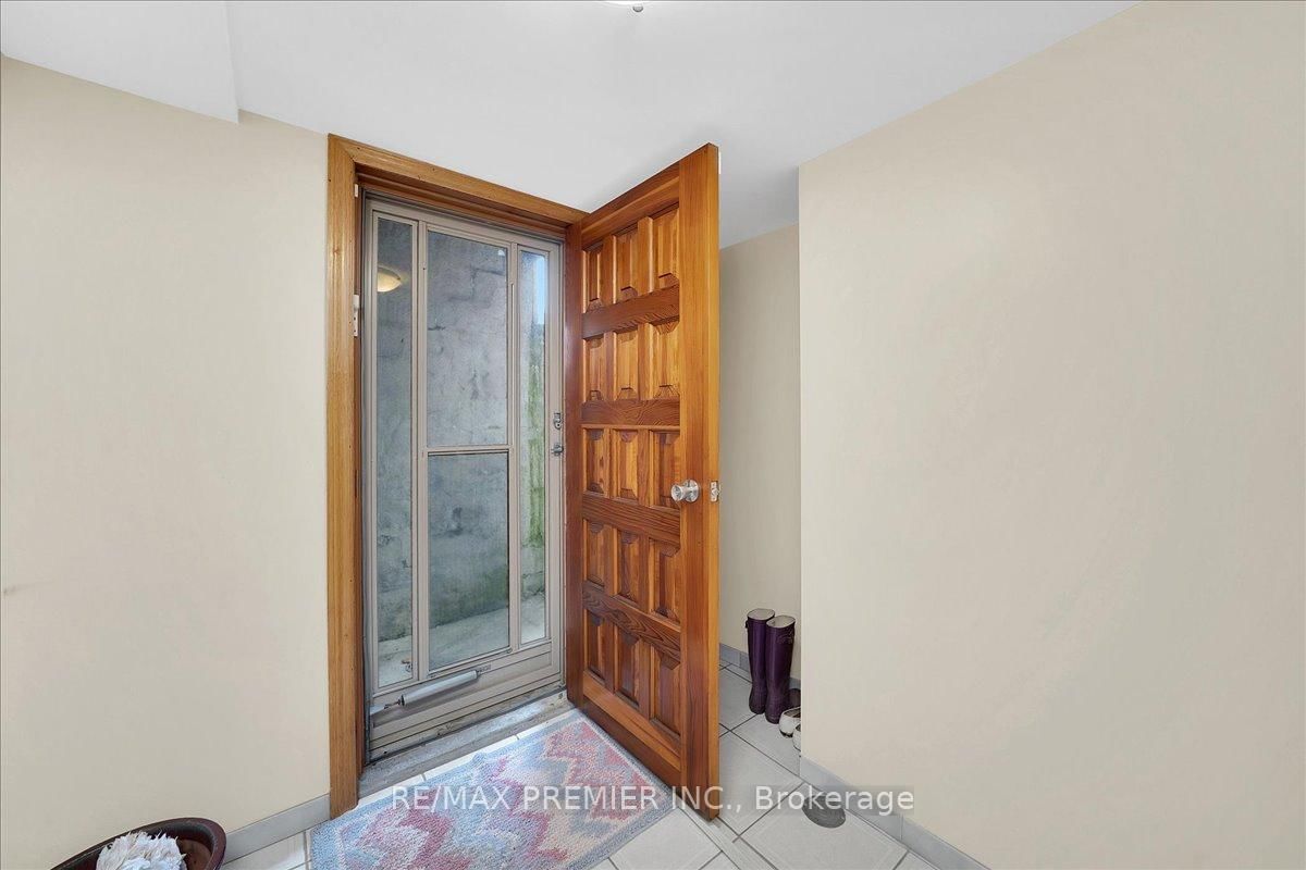 100 Hallsport Crescent • Toronto, ON photo 46