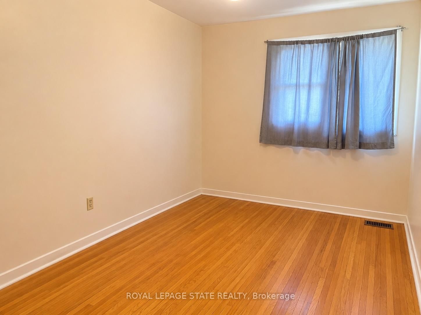 1199 Nottingham Avenue • Burlington, ON photo 13