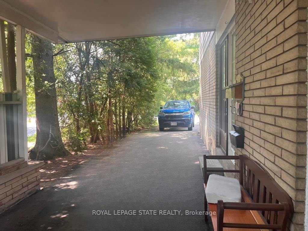 1199 Nottingham Avenue • Burlington, ON photo 21