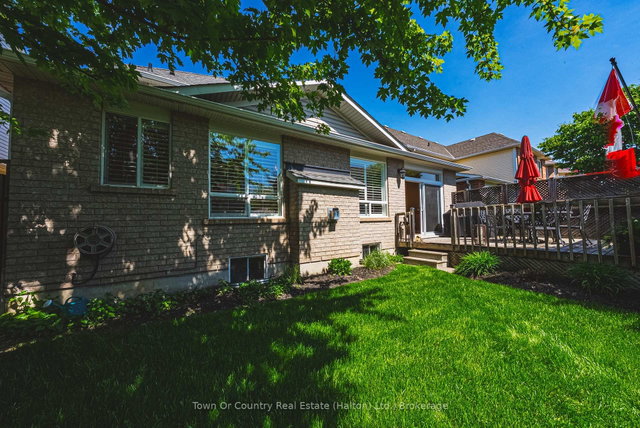 1588 Ramshaw Crescent