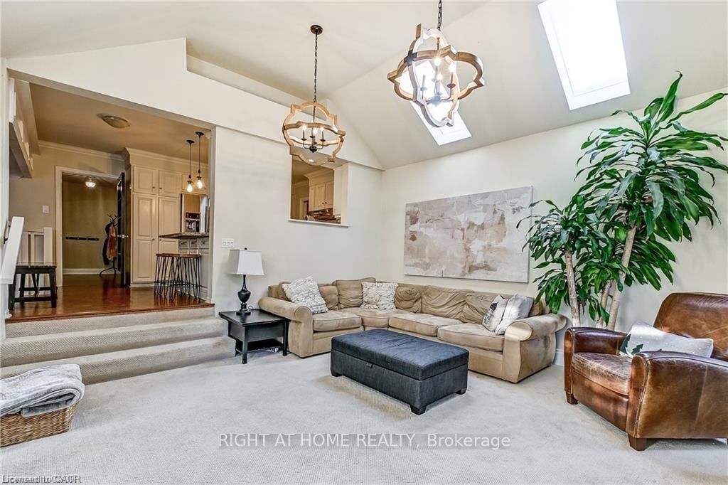 3021 Lakeshore Road • Burlington, ON photo 18