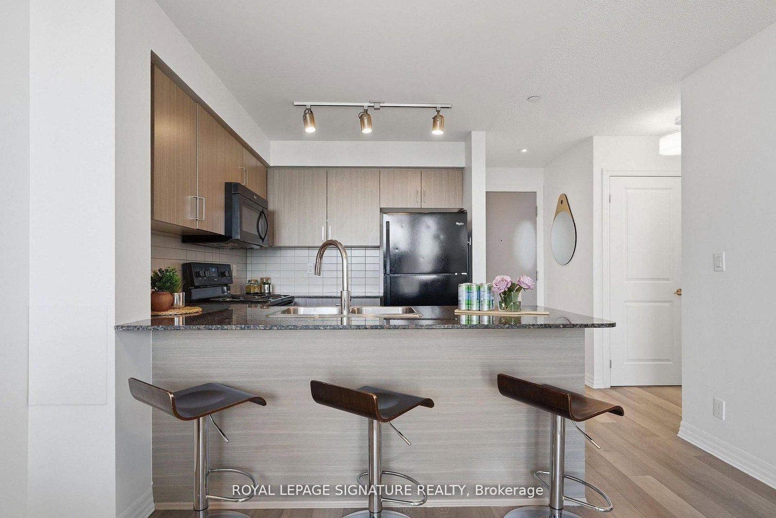 80 Esther Lorrie Drive • #1116 • Toronto, ON photo 7