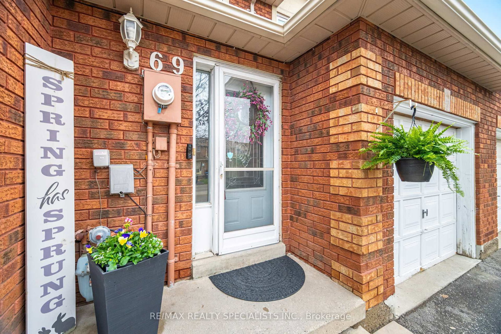 69 Wood Circle • Caledon, ON photo 5