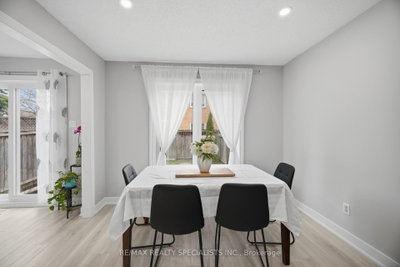 69 Wood Circle • Caledon, ON photo 9