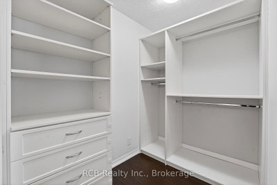 1940 Ironstone Drive • #1006 • Burlington, ON photo 9