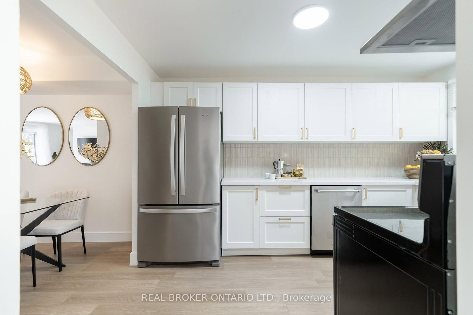 684 Dynes Road • #1 • Burlington, ON photo 11