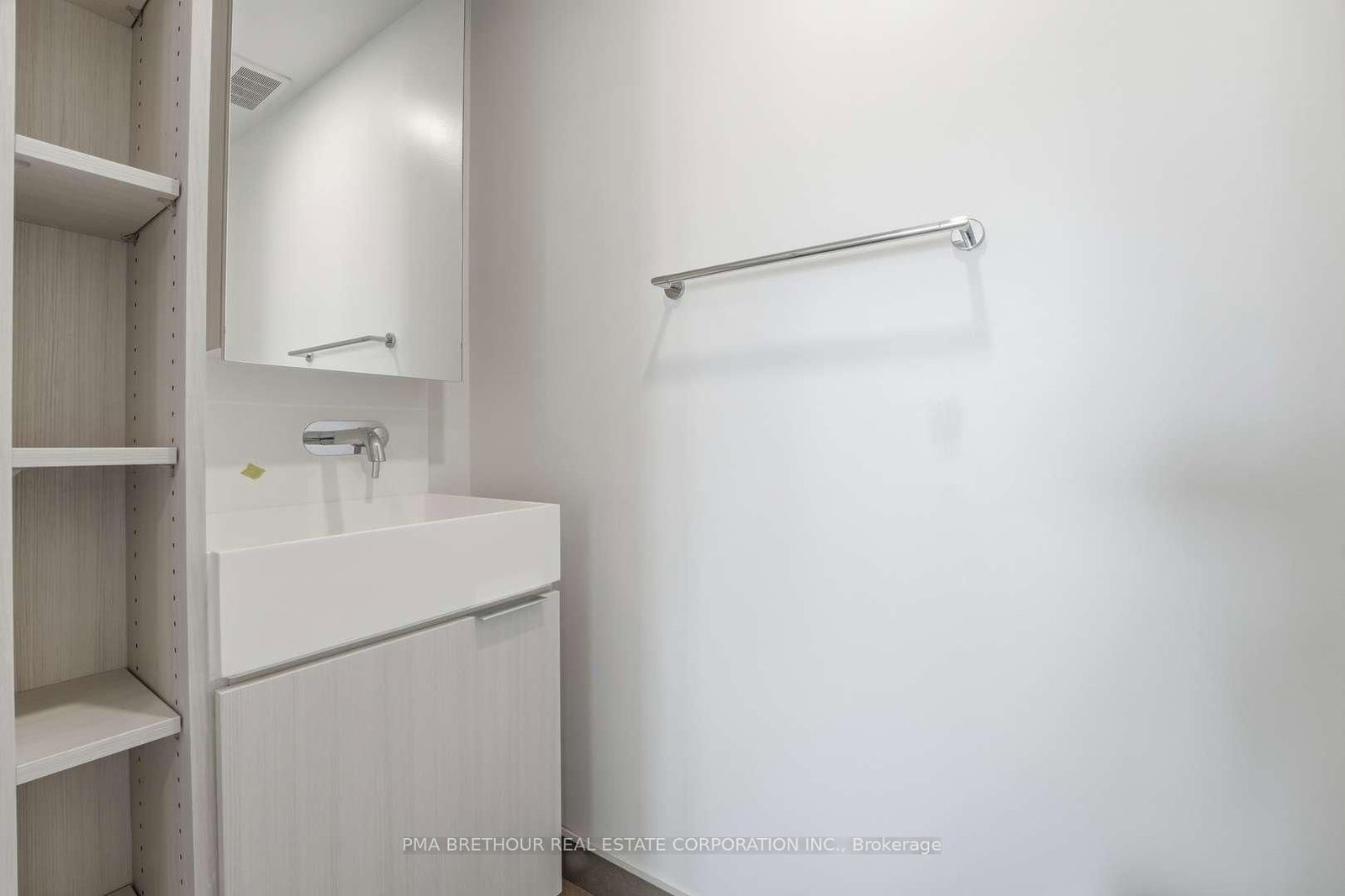 370 Martha Street • #1211 • Burlington, ON photo 13