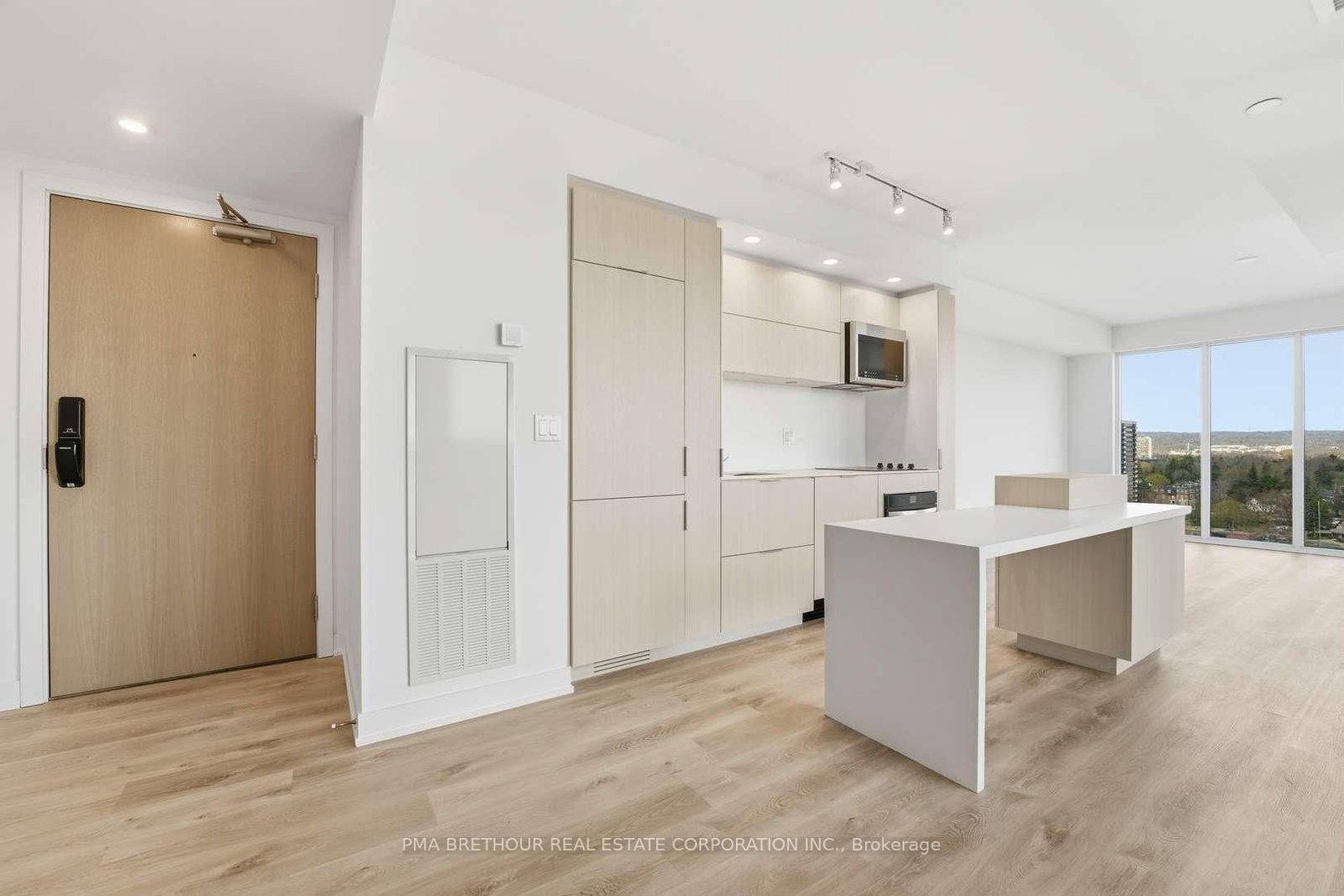 370 Martha Street • #1211 • Burlington, ON photo 5