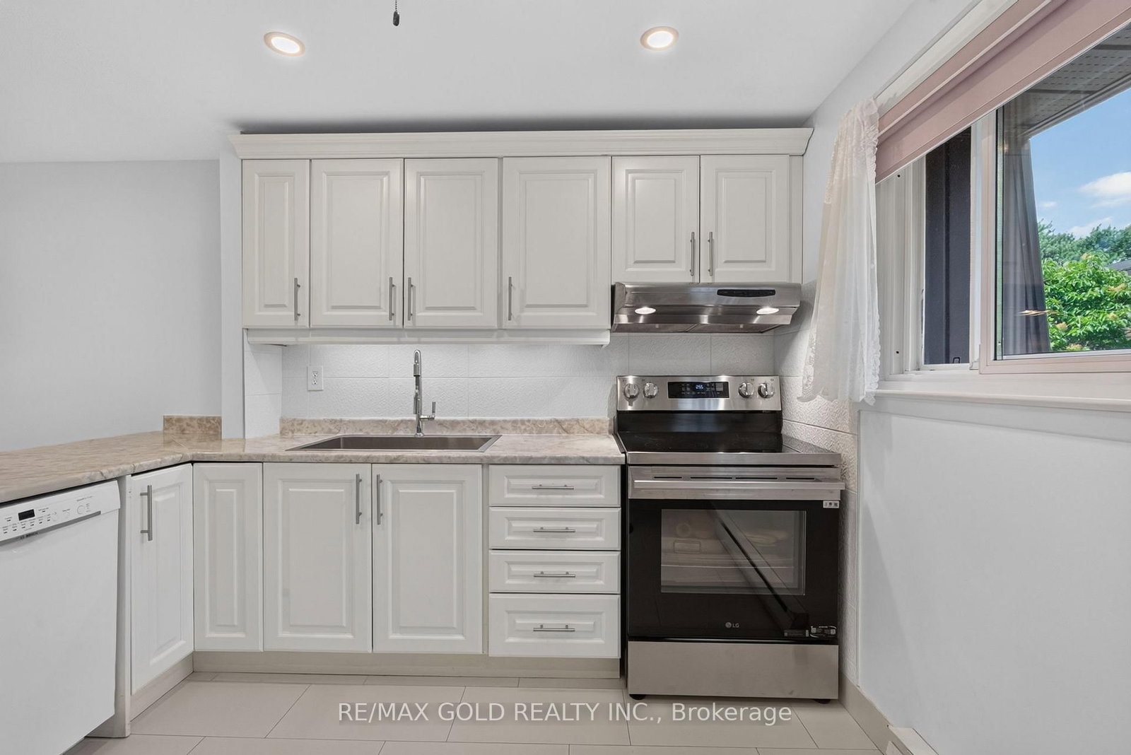 68 Darras Court • Brampton, ON photo 17