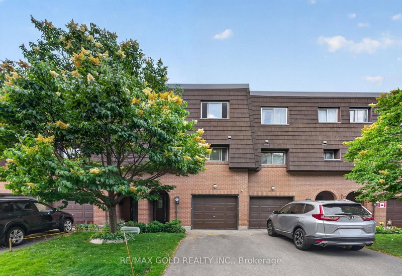 68 Darras Court