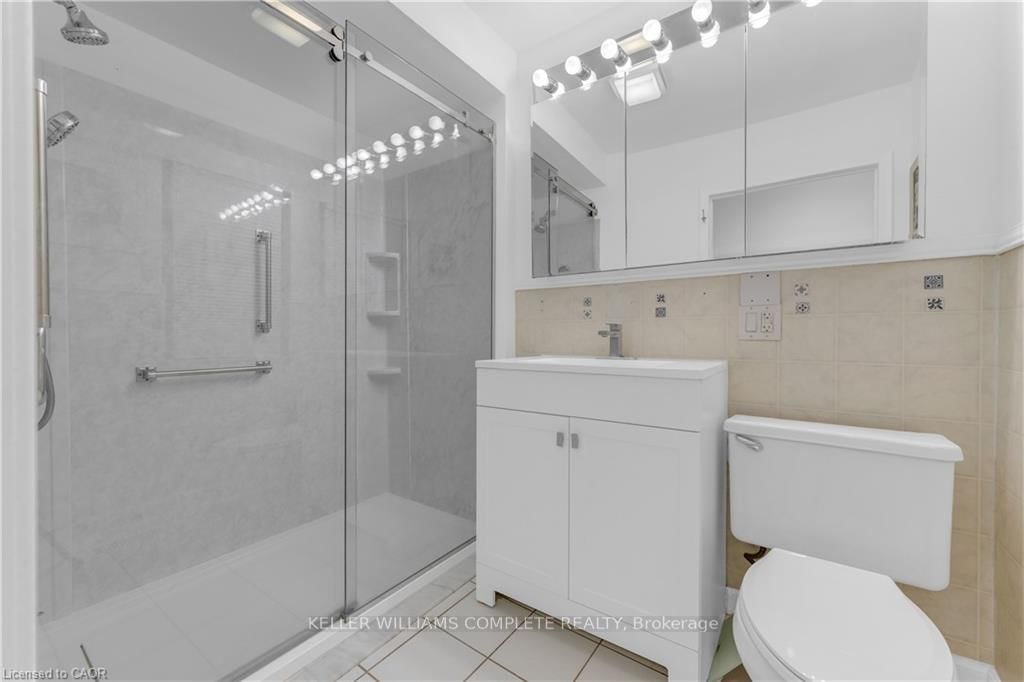 569 CRANE Court • Burlington, ON photo 15