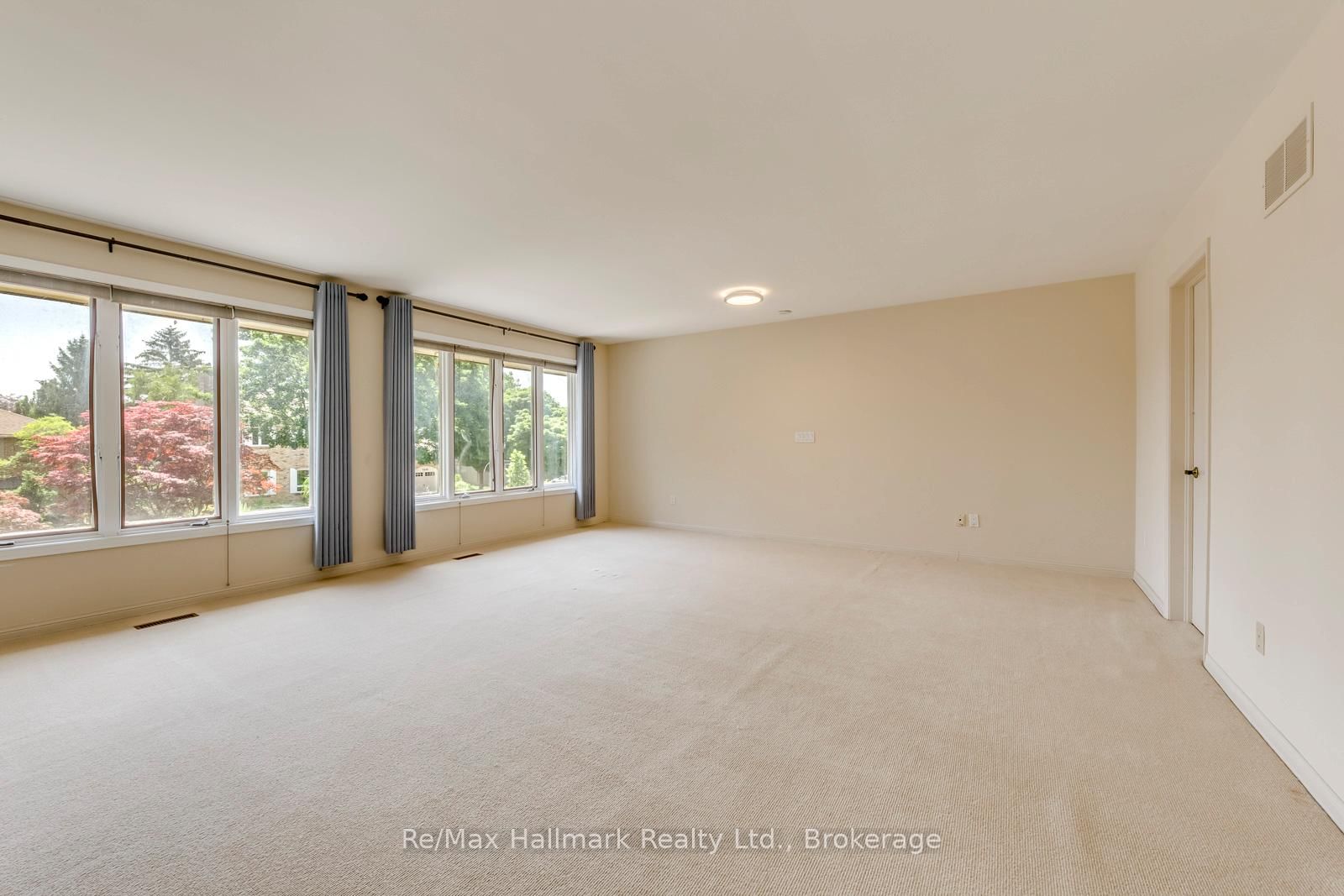 2247 Bennington Oakville,ON L6J 5Z3 — Photo 26