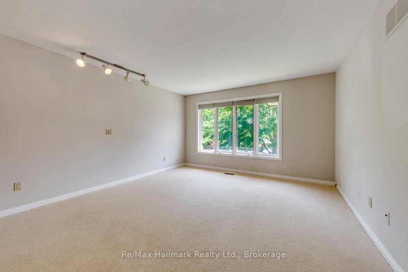 2247 Bennington Oakville,ON L6J 5Z3 — Photo 36