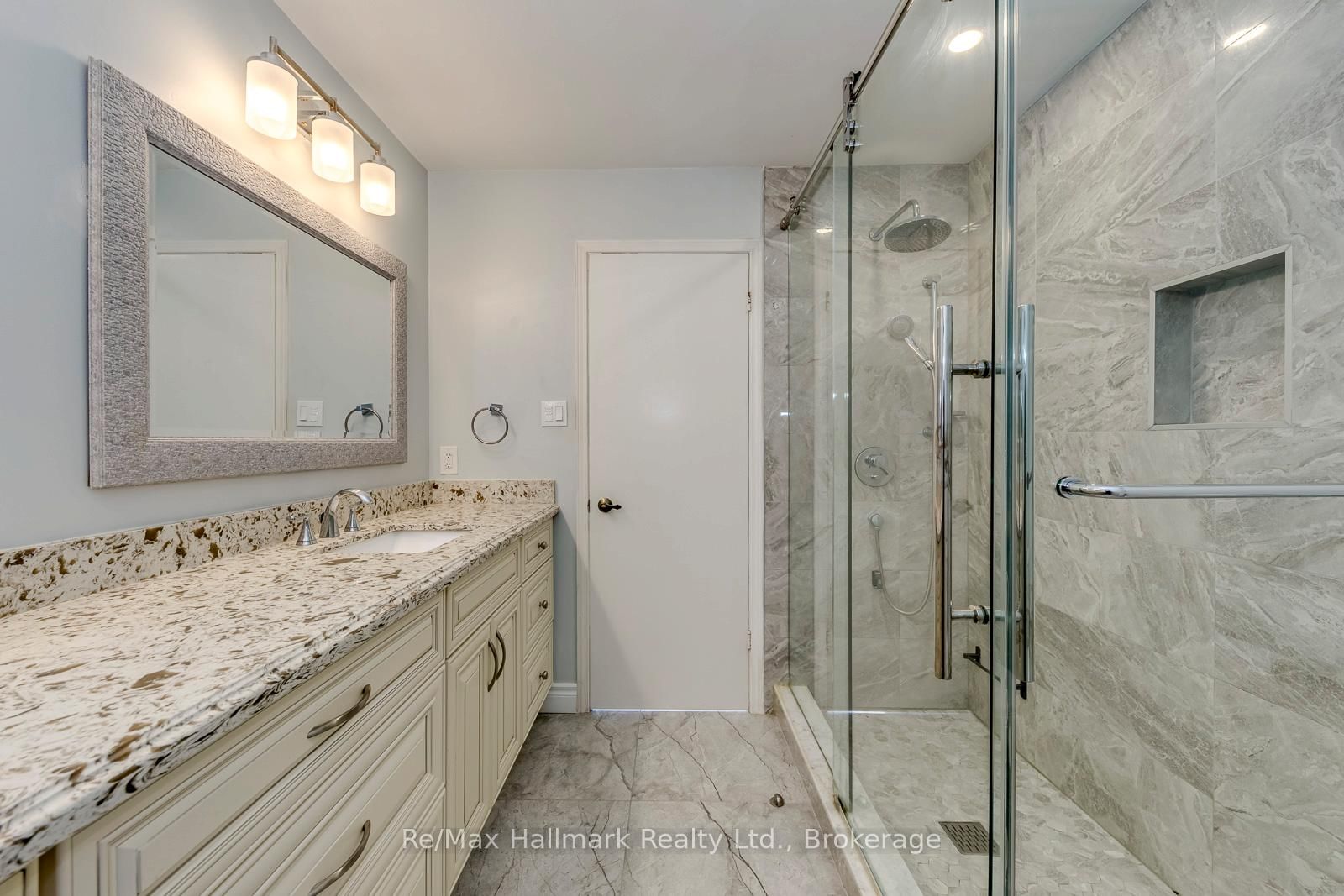 2247 Bennington Oakville,ON L6J 5Z3 — Photo 39