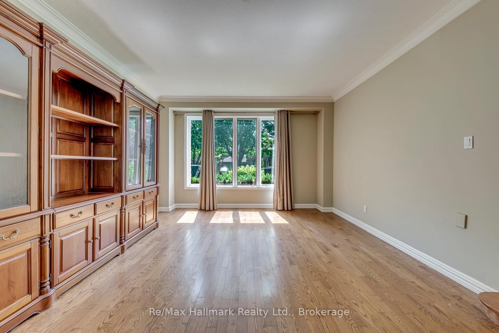 2251 Bennington Gate, Oakville 5