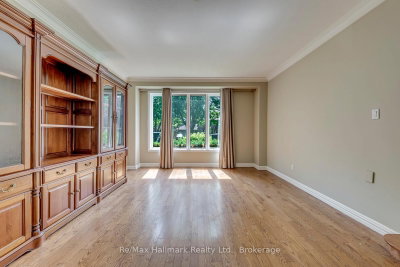 2247 Bennington Oakville,ON L6J 5Z3 — Photo 5