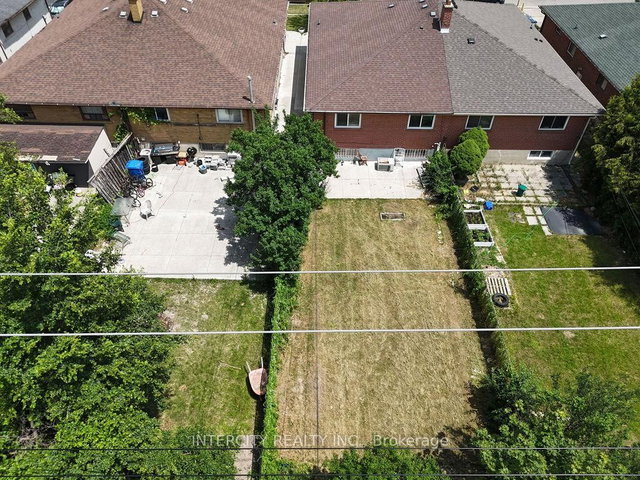 76 Felan Crescent