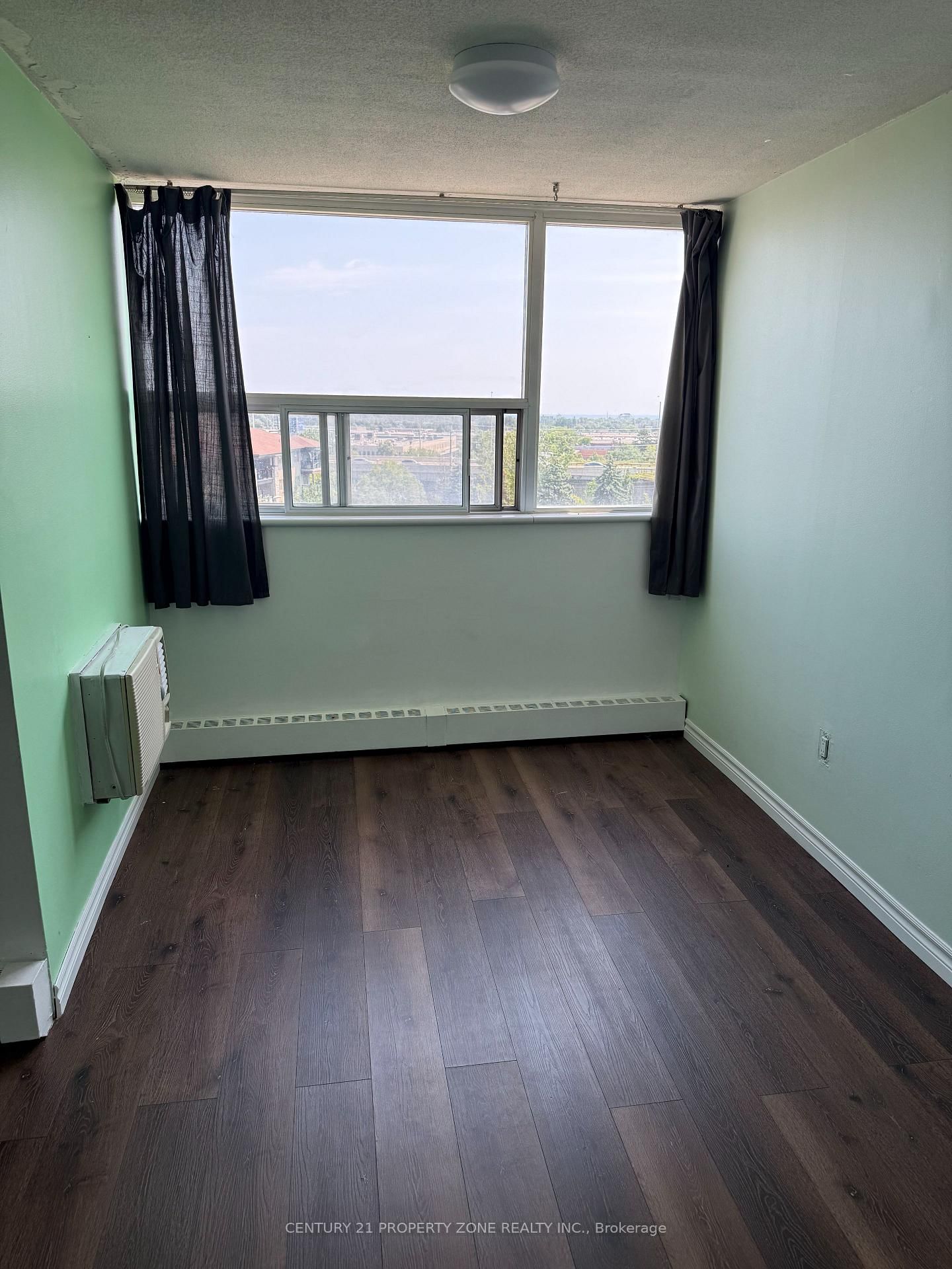 702-530 Lolita Gdns, Mississauga, view 5