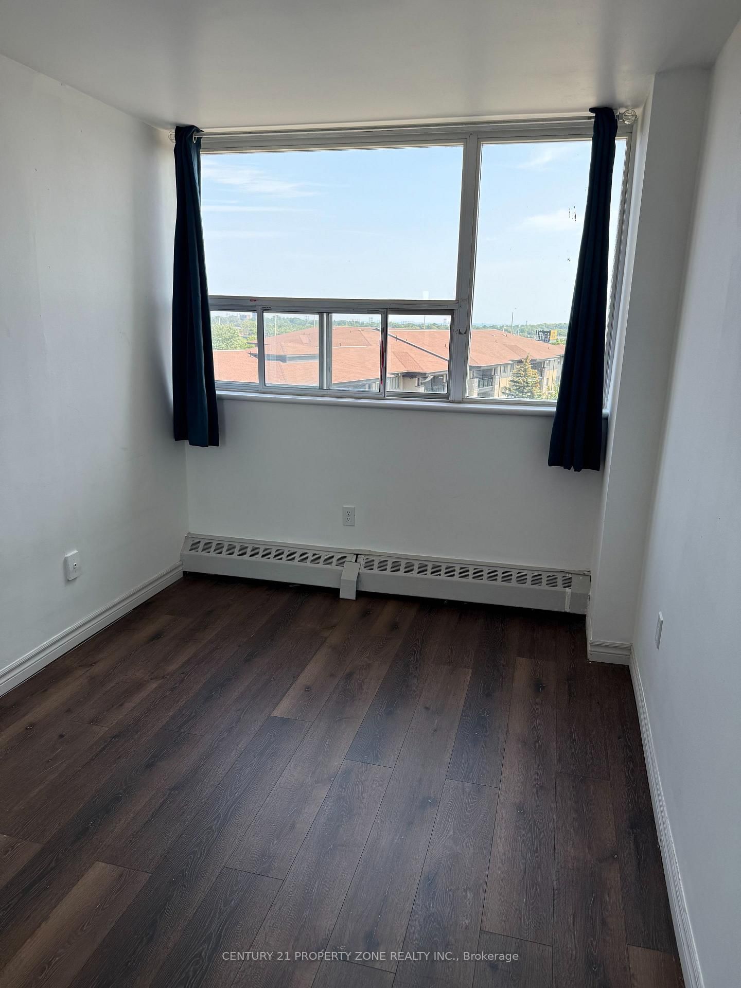 702-530 Lolita Gdns, Mississauga, view 6