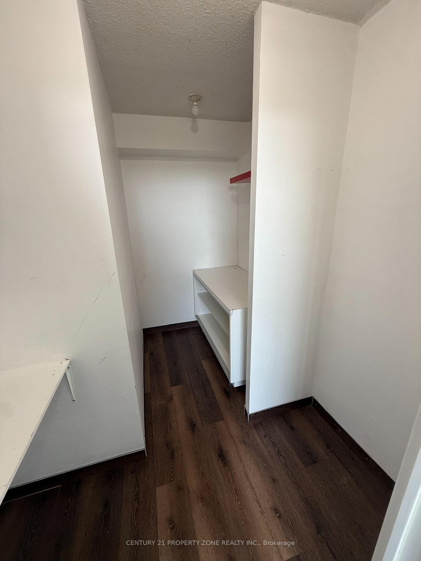 702-530 Lolita Gdns, Mississauga, view 8
