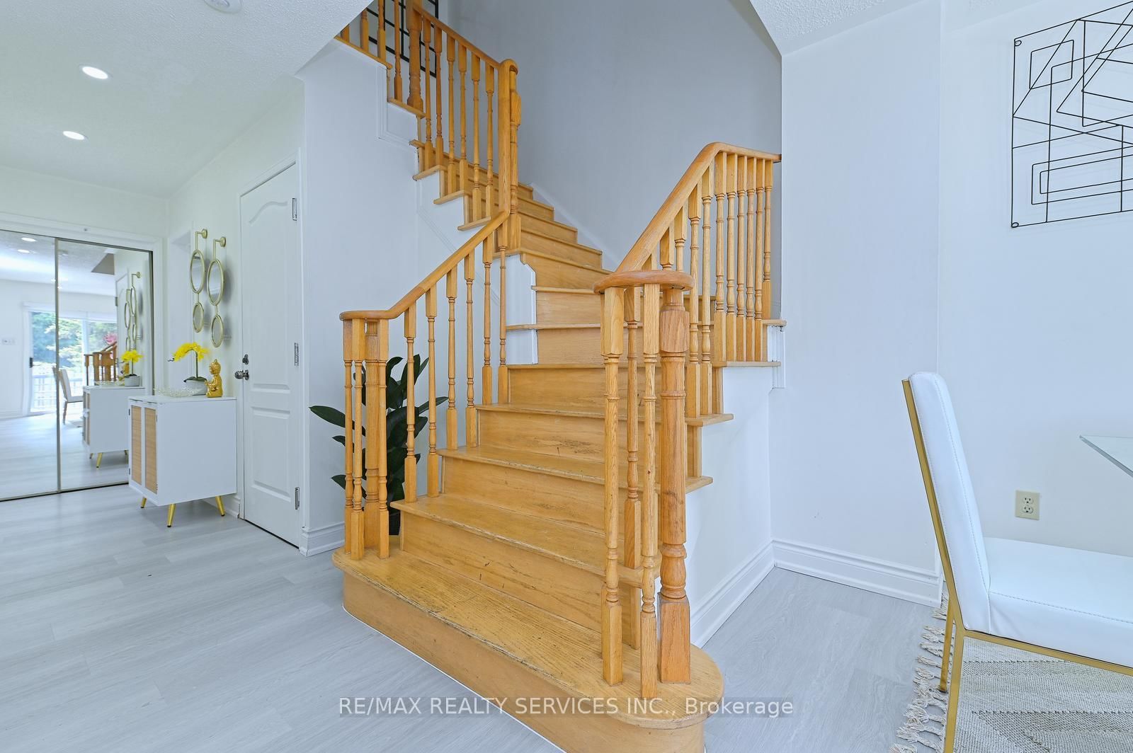 56 Mullis Crescent • Brampton, ON photo 15
