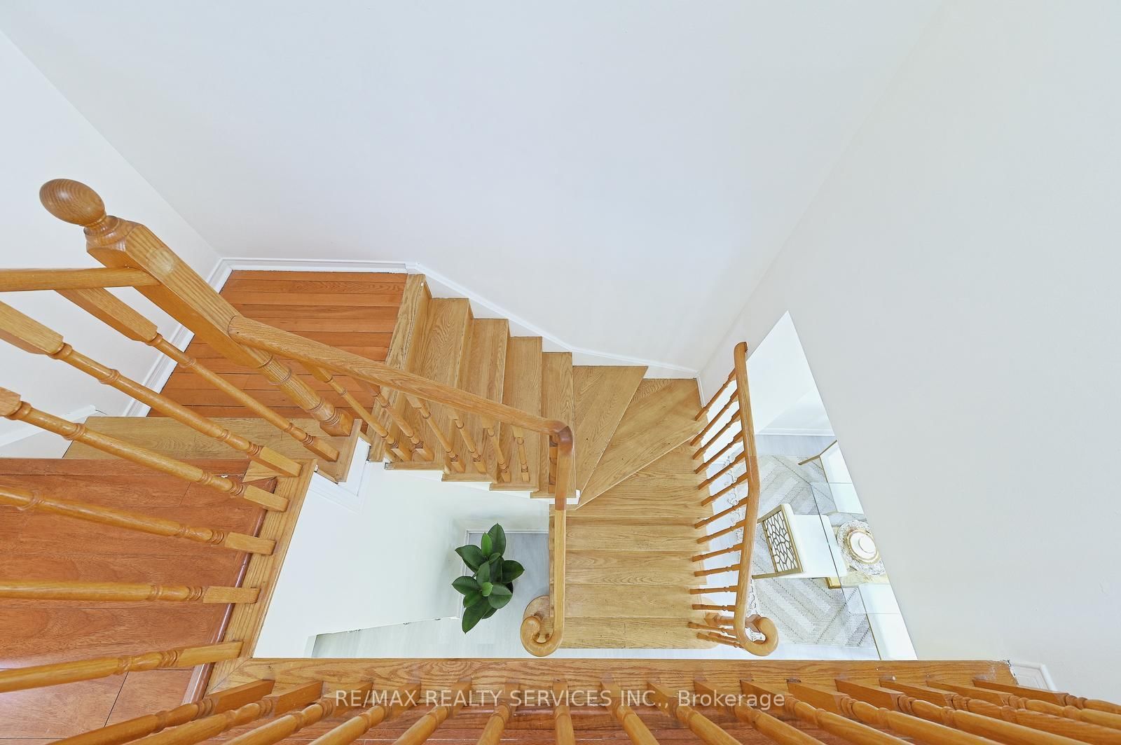 56 Mullis Crescent • Brampton, ON photo 24