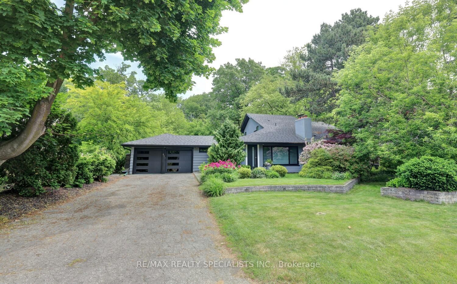 821 Parkland Avenue • Mississauga, ON photo 3