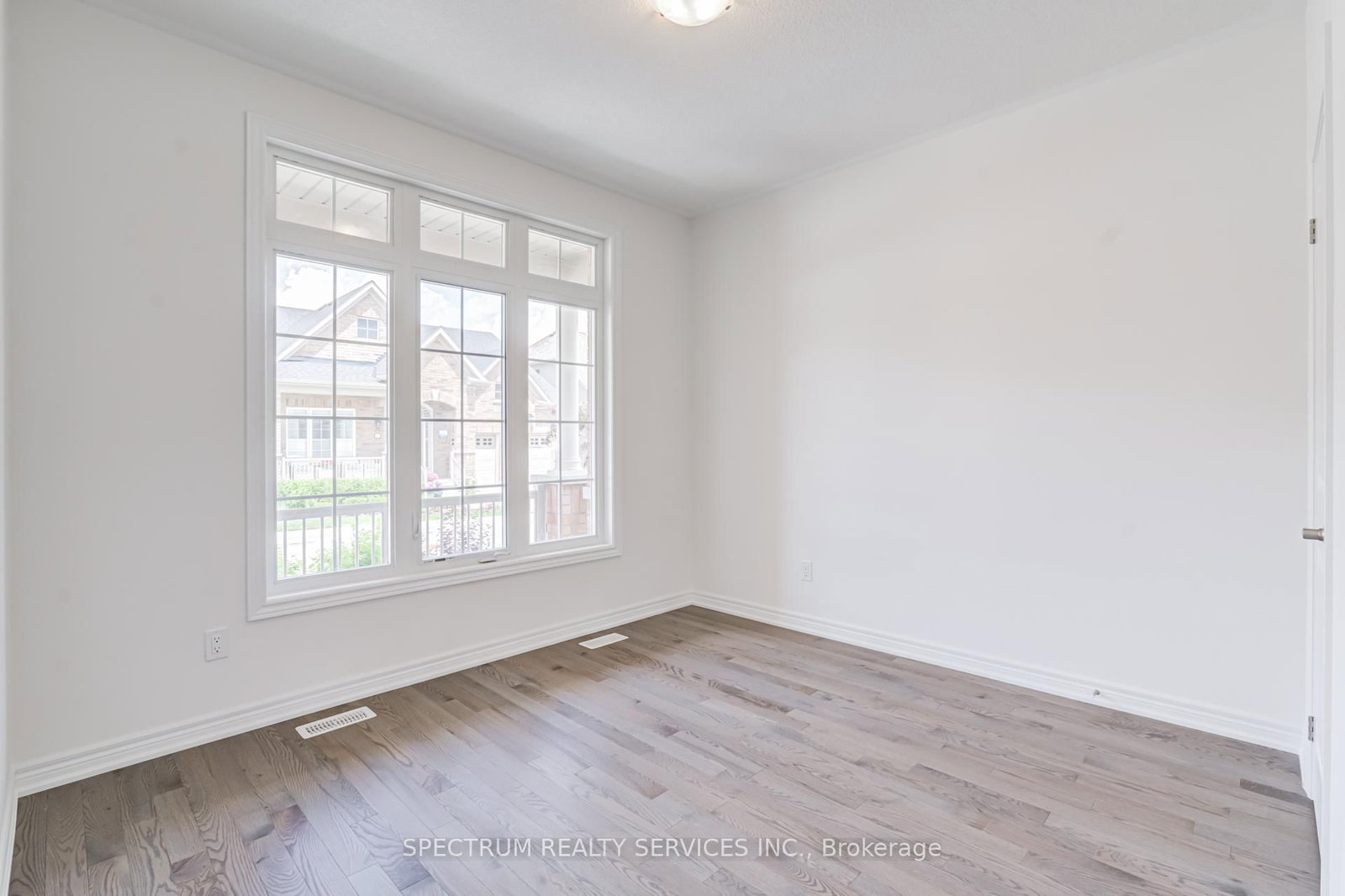 8 Abelia Street • Brampton, ON photo 11