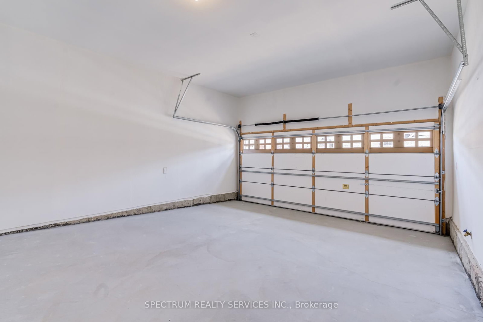 8 Abelia Street • Brampton, ON photo 15