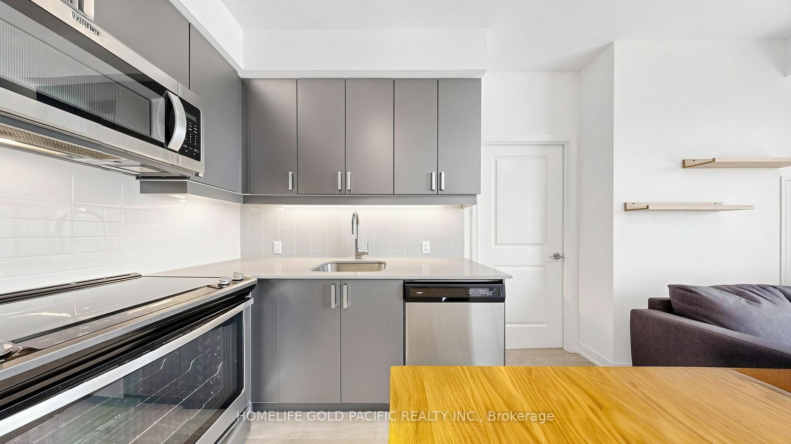 8 Nahani Way • #2708 • Mississauga, ON photo 4