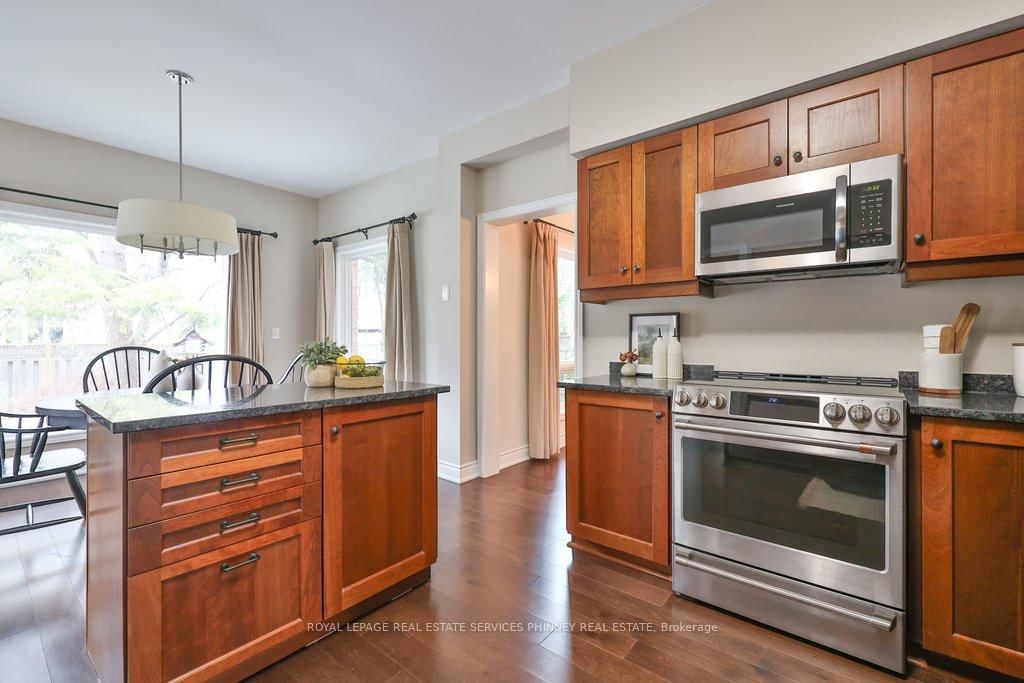 1962 Calgary Court • Mississauga, ON photo 12