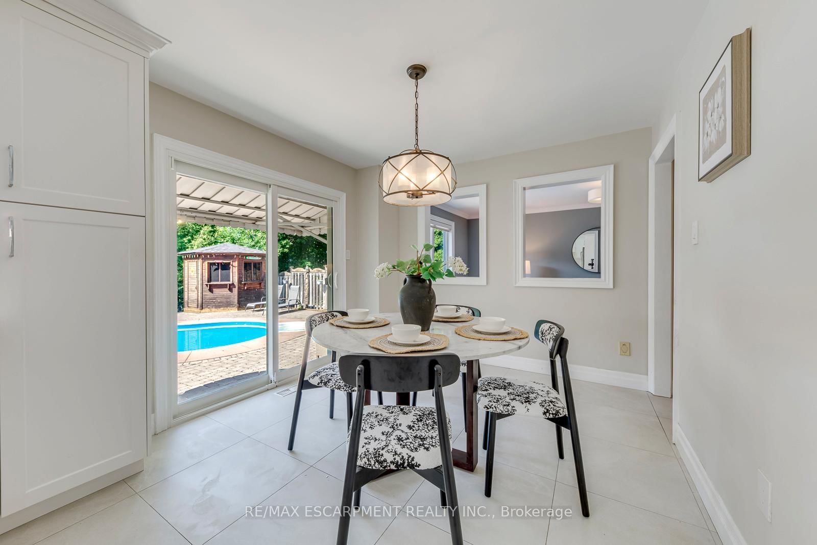 1633 Greenbriar Drive • Oakville, ON photo 18